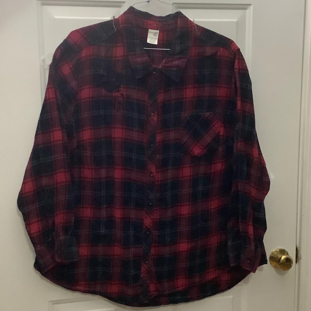 Terra & Sky Red and Black Plaid Top w/Embroidered Rose